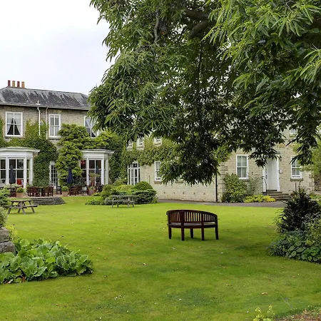 Western Forest And Vale Пикеринг