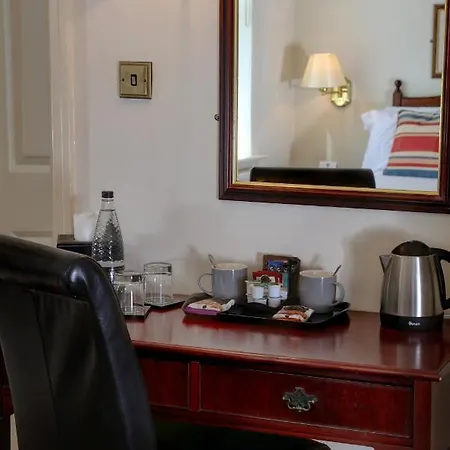 Отель Western Forest And Vale