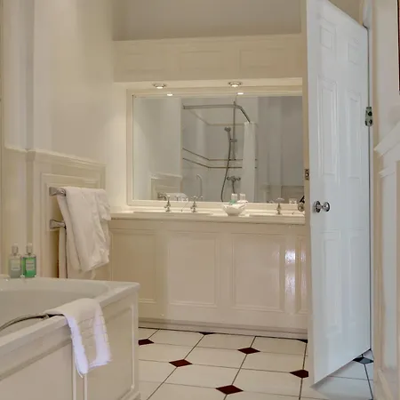 Hotel Western Forest And Vale