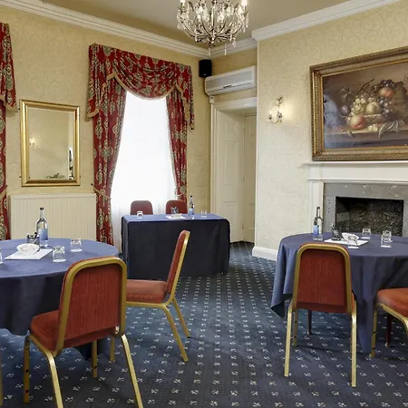 Otel Western Forest And Vale 3*