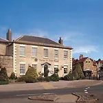 Western Forest And Vale Hotel