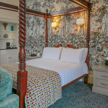 Western Forest And Vale Hotel