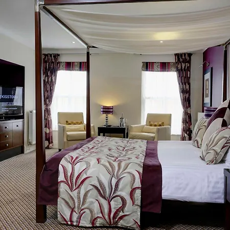 Western Forest And Vale Hotel 3*