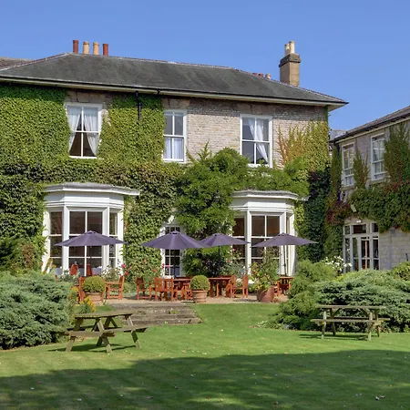 Western Forest And Vale Hotel